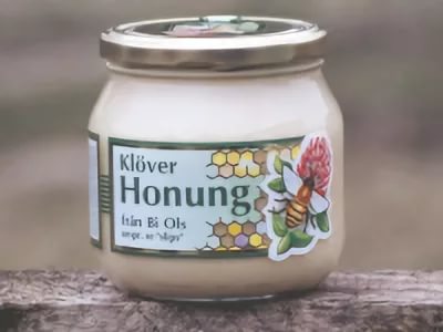 clover honey looks like a photo 